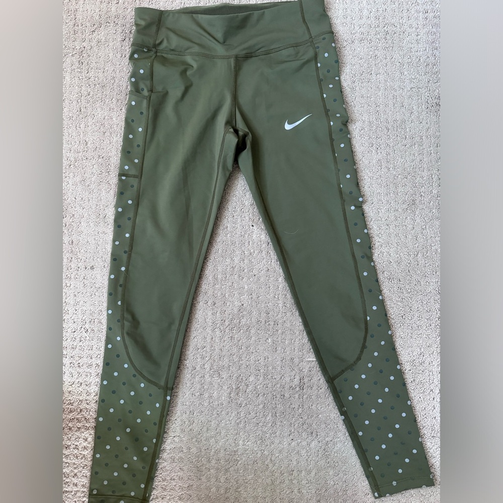 New Women’s Nike Leggings